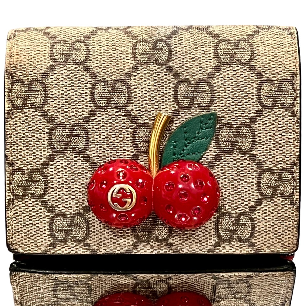 Gucci Cherry GG Supreme Canvas Wallet - Picture 9 of 10